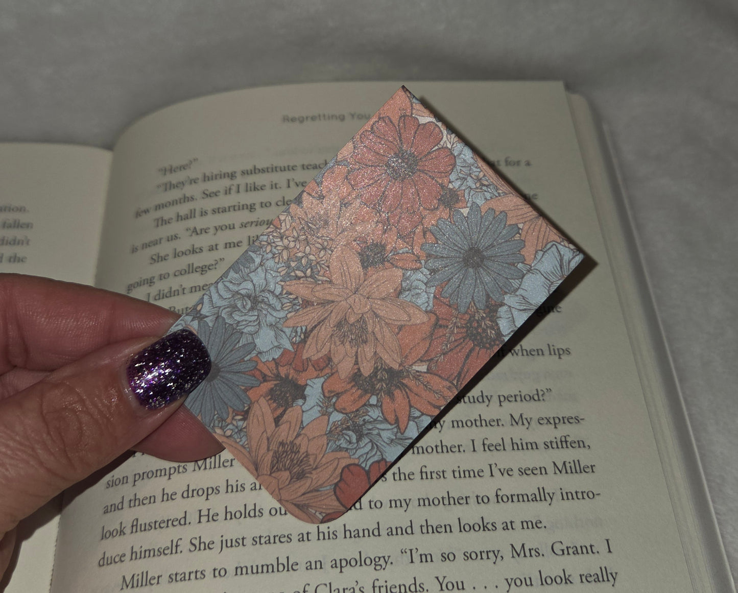 Soft vintage Floral Magnetic Bookmark BM24