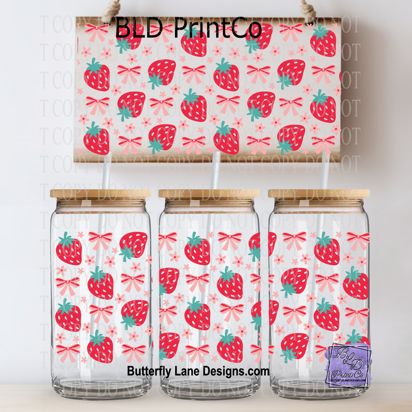 L926 Strawberries and bows